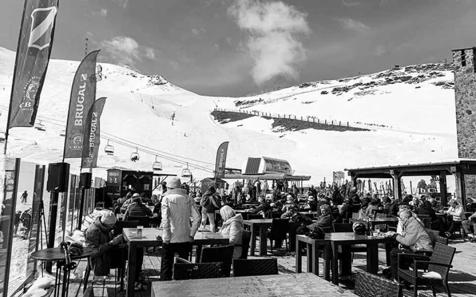 Grandvalira-terrazas&music-cbbccostarodona