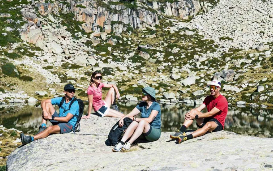 how-pack-backpack-hiking