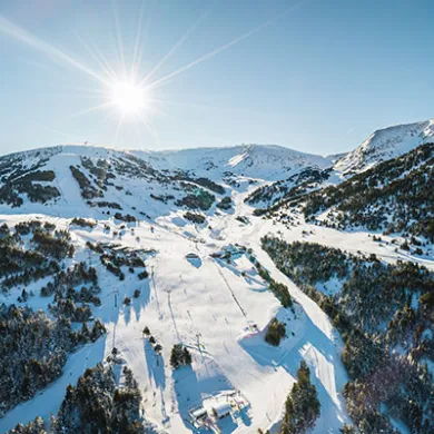 when is the skiing season