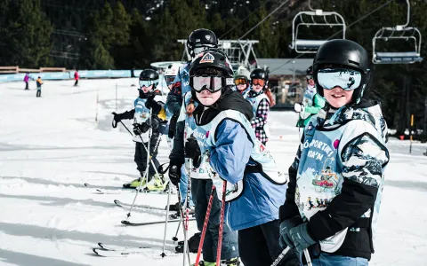 Clases de esquí para niños en Andorra