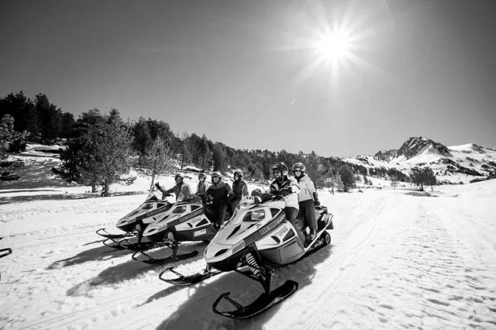 Grandvalira-motosdenieve