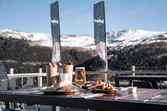 Grandvalira-terrazas&music-pladelespedres